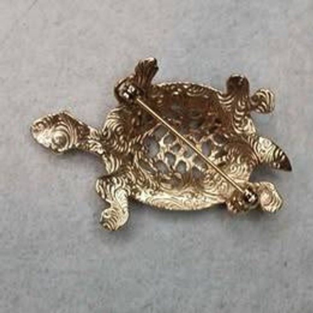 Vintage Turtle Brooch Gold Tone Black Enamel Filigree Pin - Picture 3 of 4